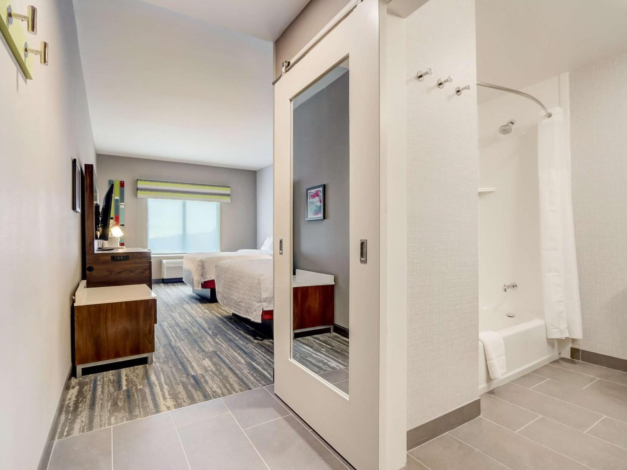 Hampton Inn & Suites Cincinnati Midtown Rookwood Екстер'єр фото