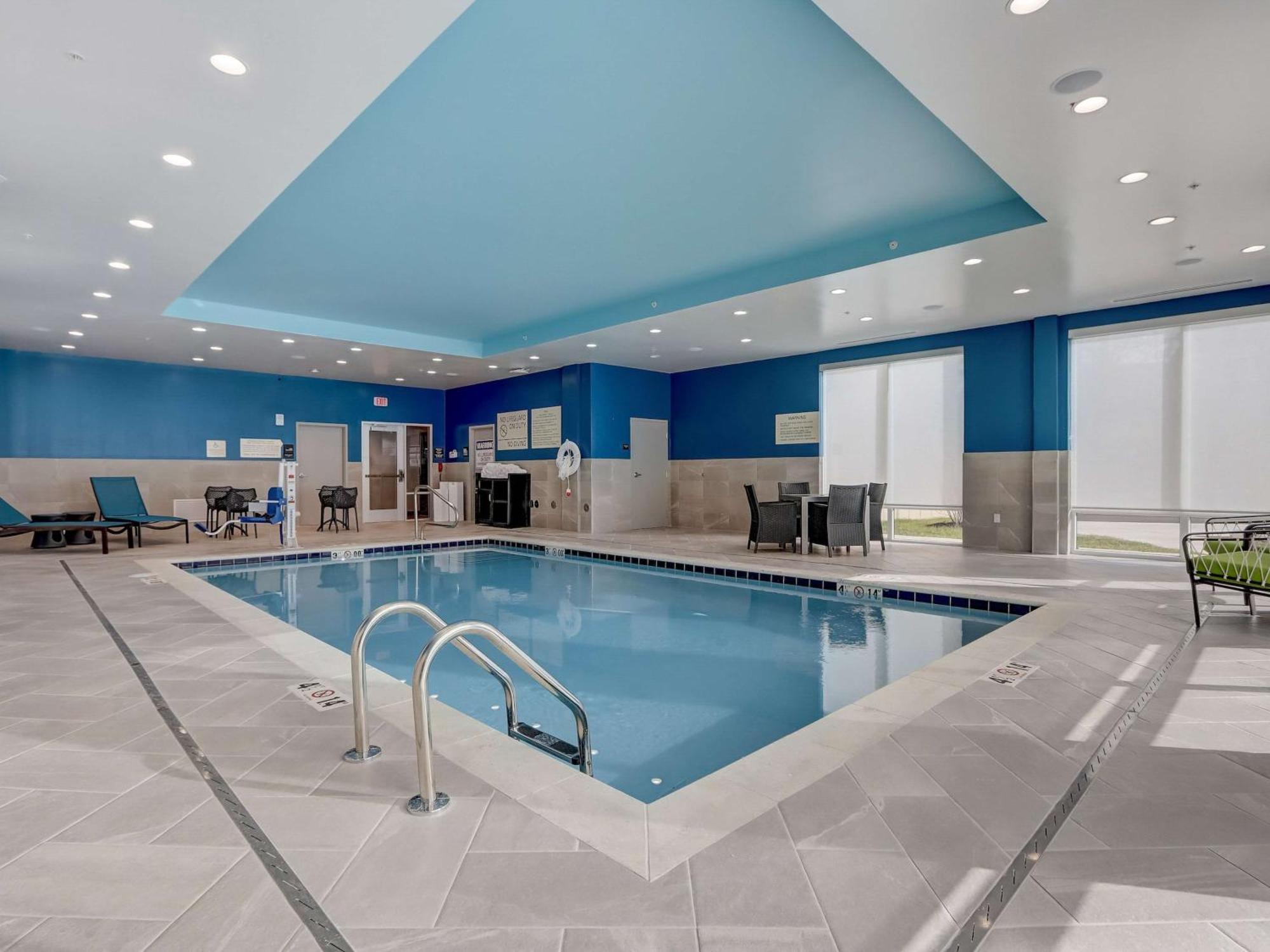 Hampton Inn & Suites Cincinnati Midtown Rookwood Екстер'єр фото